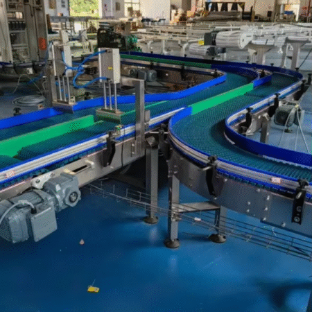 Plastic Mesh Belt  Corrosion Resistant Baffle Plastic Module Mesh Belt Conveyor Belt Plastic Food Conveyor Modular Conveyor