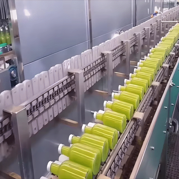 Water Production Line PET Liquid Complete Beverage Bottle Automatic 3 in 1 Filling Production Line