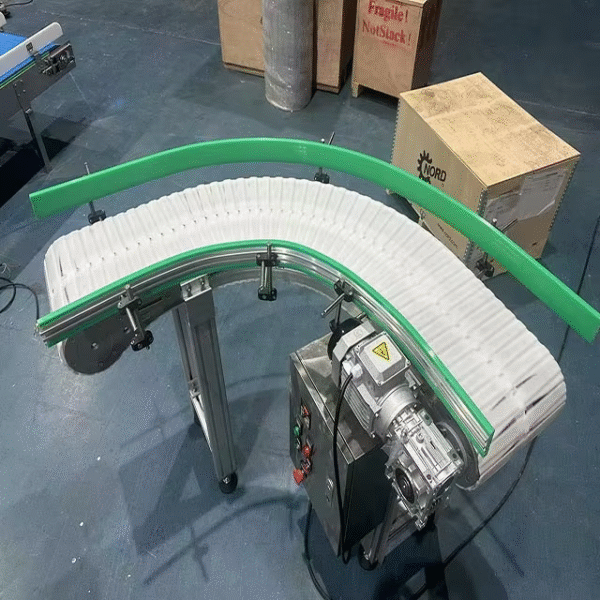 PlasticTable/Flat Top Chain Conveyor System Suitable for Curved Plate Chain Machine in the Food and Beverage Industry – Image 4