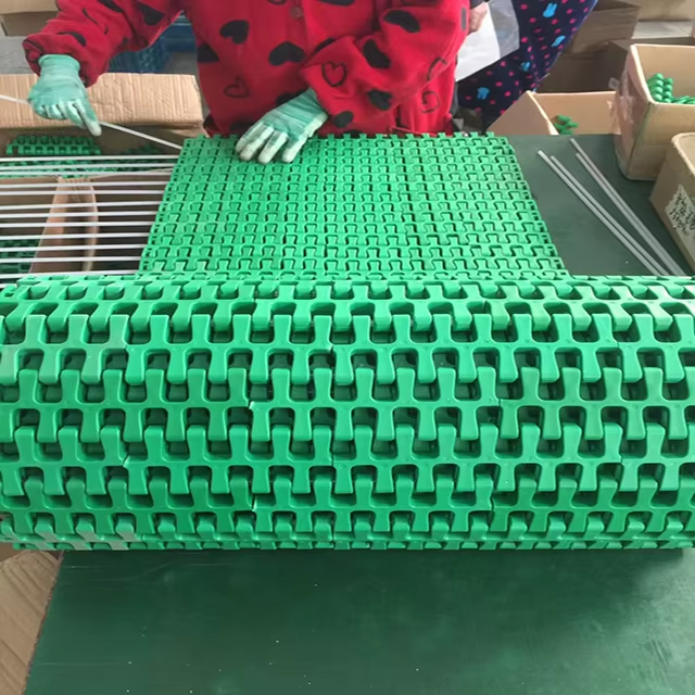 2200 curved flat grid mesh belt Model 2200 turning flat mesh conveyor belt 2200 flat grid turning conveyor mesh belt