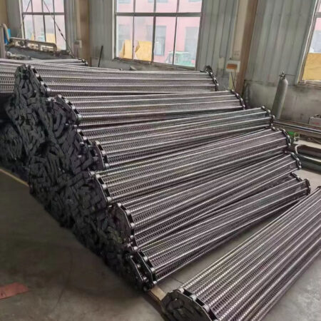 Stainless steel mesh belt Metal conveyor belt Wire mesh conveyor belt Chain driven mesh belt